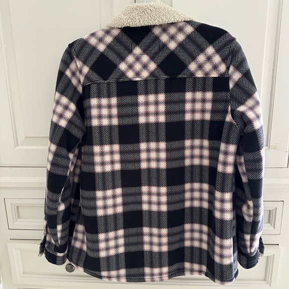 Soho Threads Cream Sherpa Jacket s/p - Picture 2 of 6